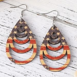 Retro American Flag Earrings.